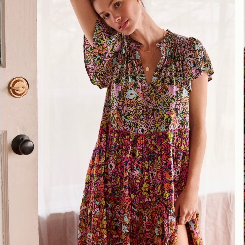 Anthropologie Ruffle Sleeve floral dress (medium)